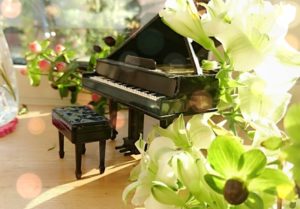 花とピアノ